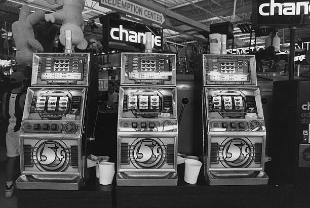 Perjalanan Anda dalam Slot Online Dari Dasar ke Versi Modern